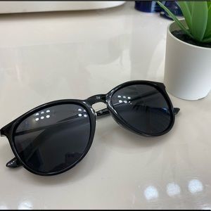 Unbranded Sunglassess